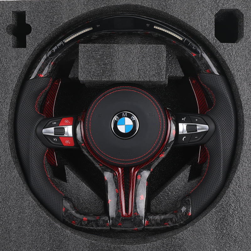 Volante BMW M de Carbono Forjado Rojo, Cuero Perforado y Pantalla LED