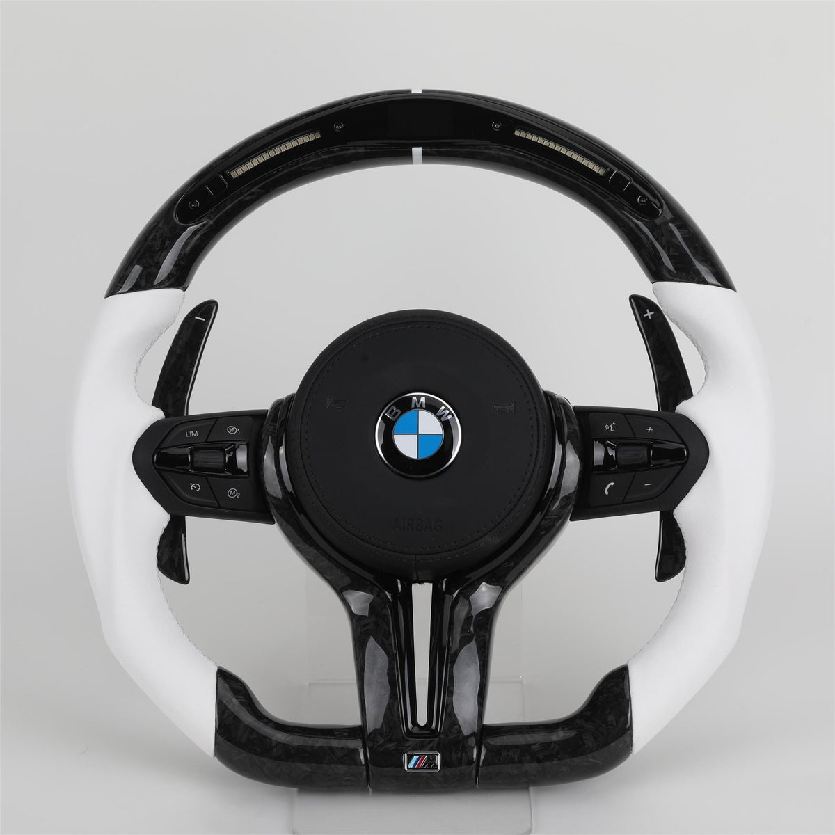 Volante BMW M Performance en Fibra de Carbono y Cuero Blanco con Race Display, Levas y Botones M1/M2