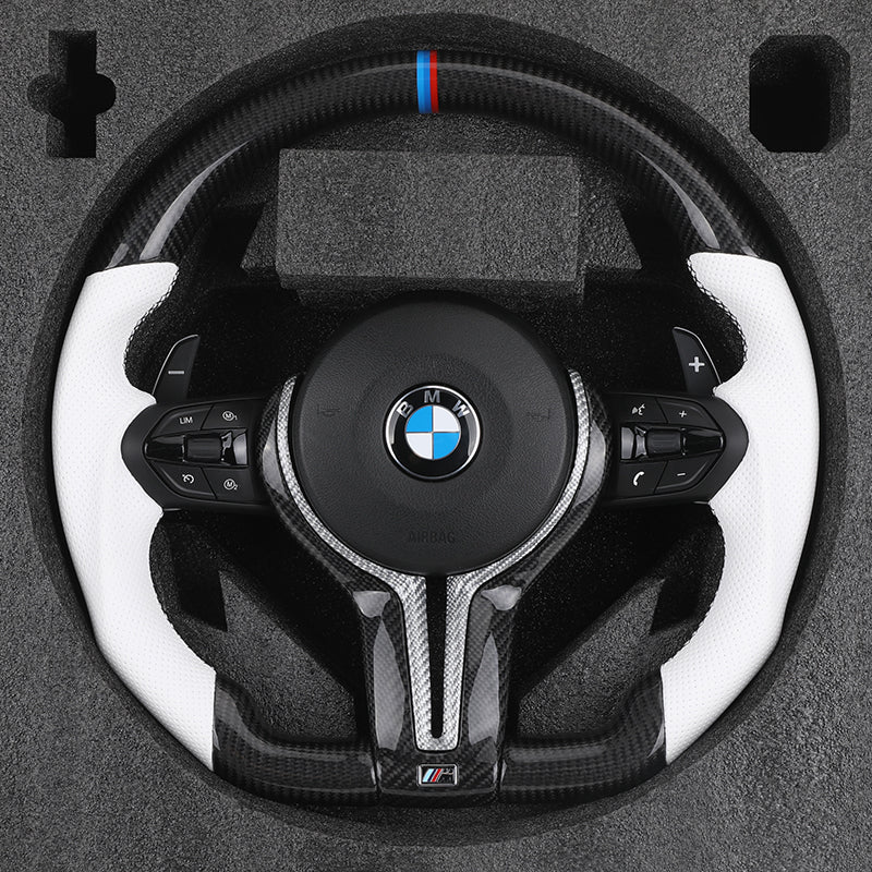 Volante BMW M Performance en Fibra de Carbono y Cuero Blanco Perforado con Levas, M1/M2 y Multifunción