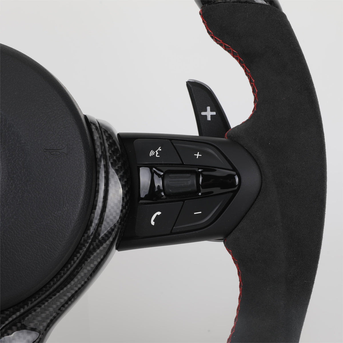 Volante BMW M Performance en Fibra de Carbono y Alcantara con Race Display, Levas, M1/M2 y Multifunción