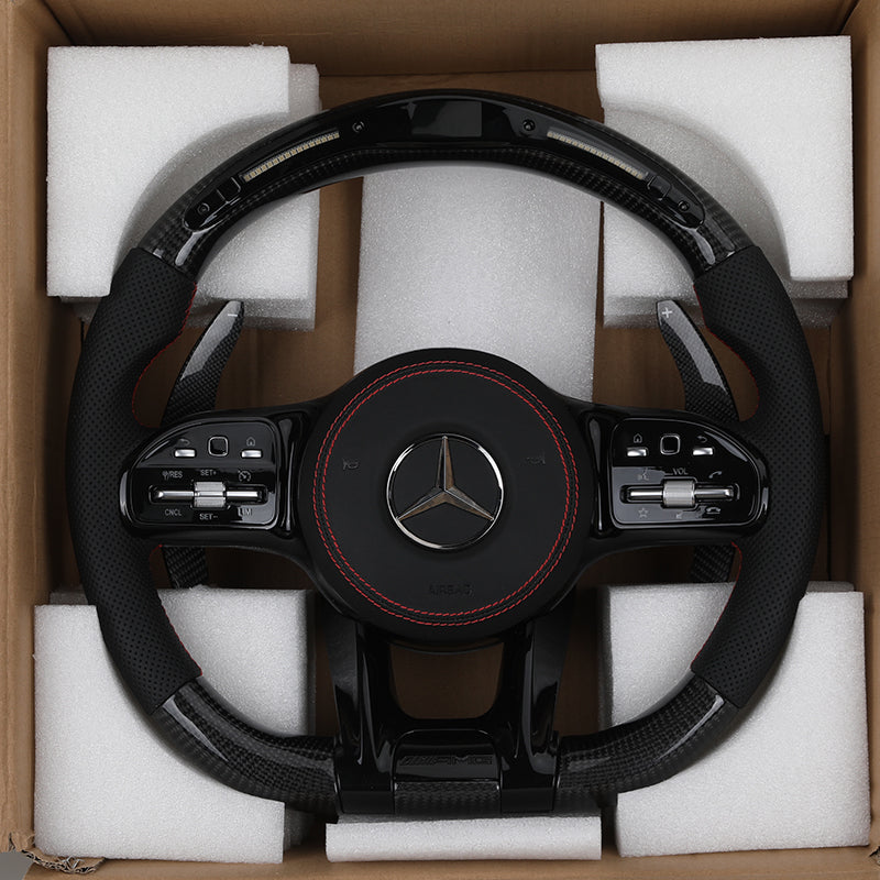 Volante Mercedes-AMG Performance en Fibra de Carbono y Cuero Perforado | Display LED, Dos Levas de Carbono, Multifunción y Airbag