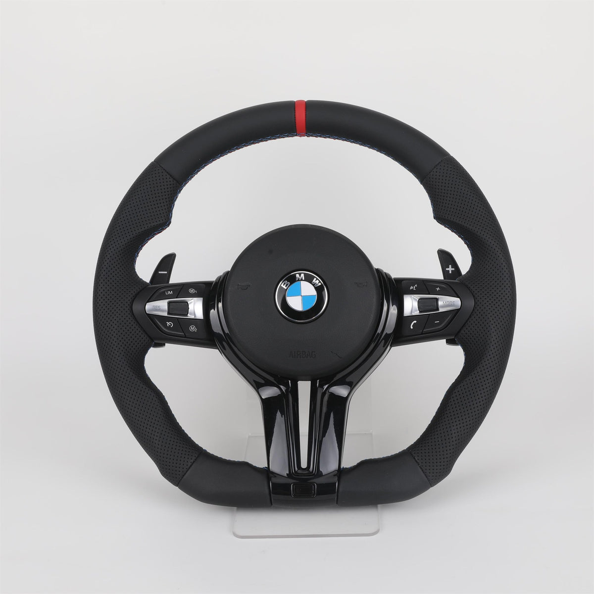 Volante BMW M Performance en Cuero Perforado con Levas, M1/M2 y Multifunción