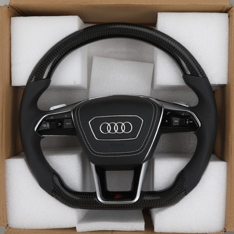 Volante Audi S Line en Fibra de Carbono y Cuero Perforado con Levas y Multifunción