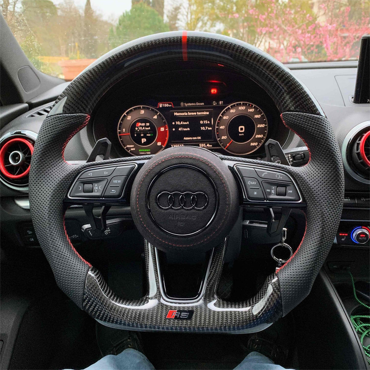 Volante Audi RS Deportivo en Fibra de Carbono y Cuero Perforado con Levas y Multifunción