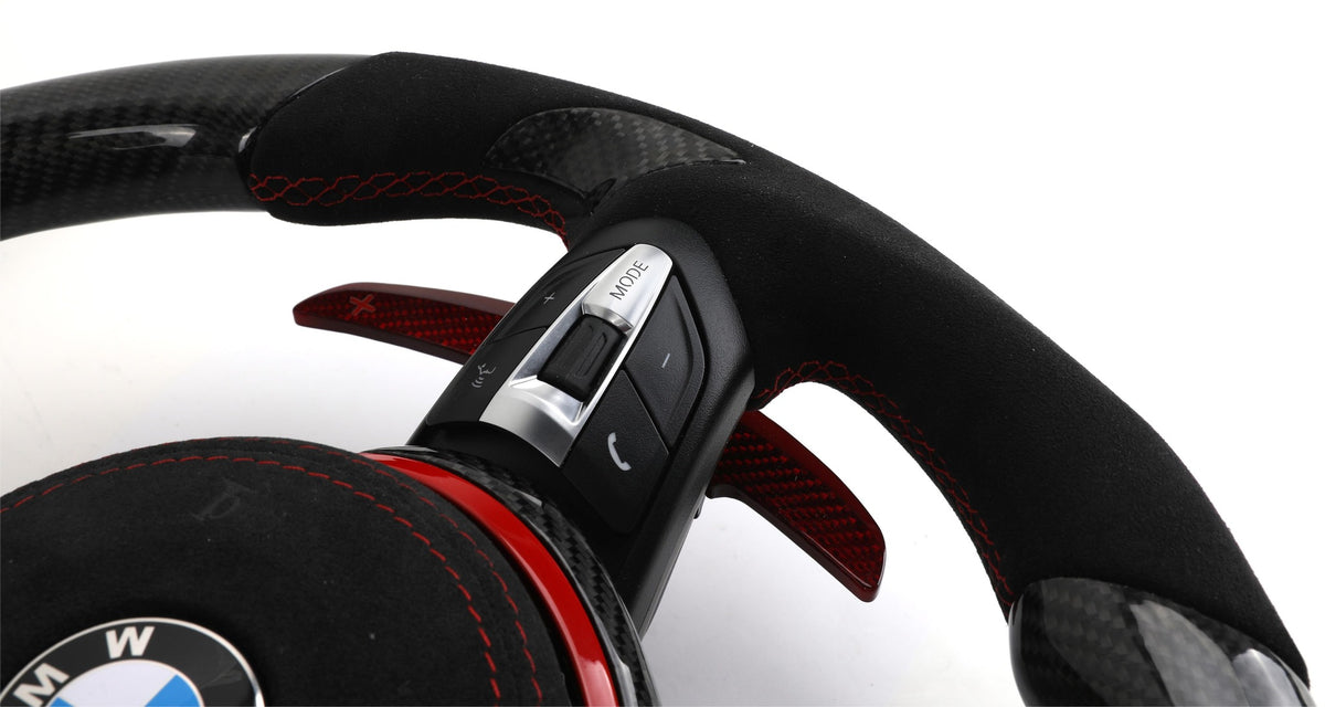 Volante BMW M Carbono y Alcantara | Detalles Rojos y Levas