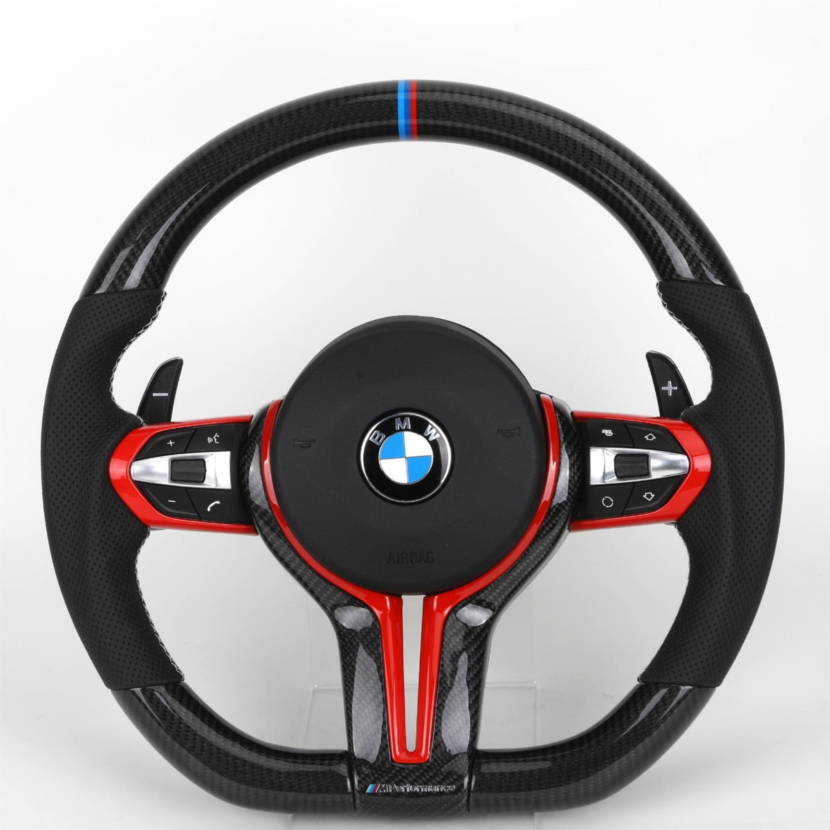 Volante BMW M Performance en Fibra de Carbono, Cuero Perforado y Detalles Rojos con Levas y Multifunción