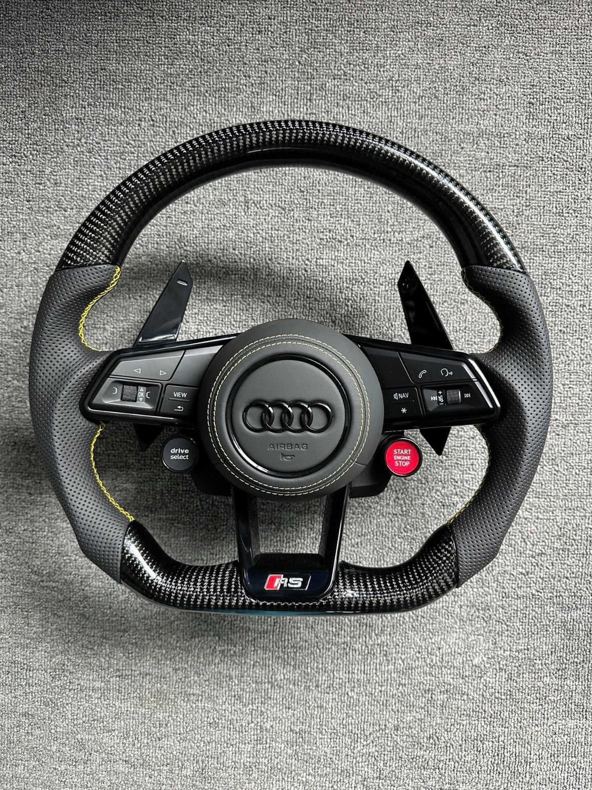 Volante Audi RS Deportivo en Fibra de Carbono y Cuero Perforado | Drive Select, Start Engine Stop, Levas, Multifunción y Airbag