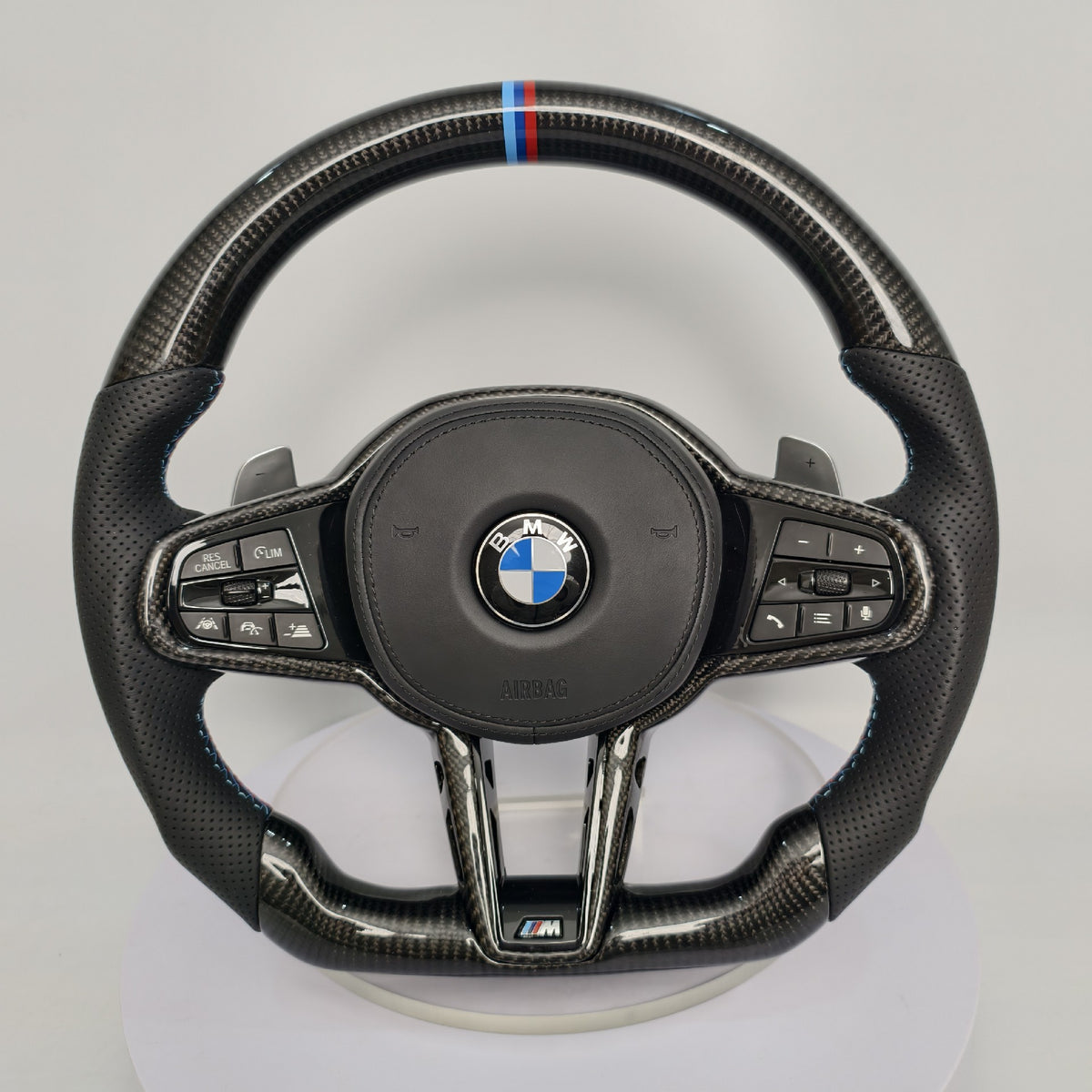 Volante BMW M de Carbono y Cuero Perforado | Base Plana, Levas de Cambio, Mandos Multifunción y Airbag