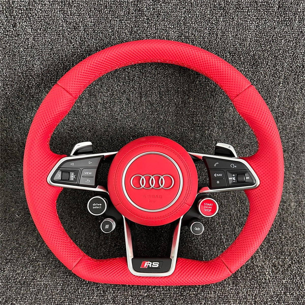 Volante Audi RS Deportivo en Cuero Rojo Perforado | Levas, Drive Select, Start Engine Stop, Botones Deportivos, Multifunción y Airbag