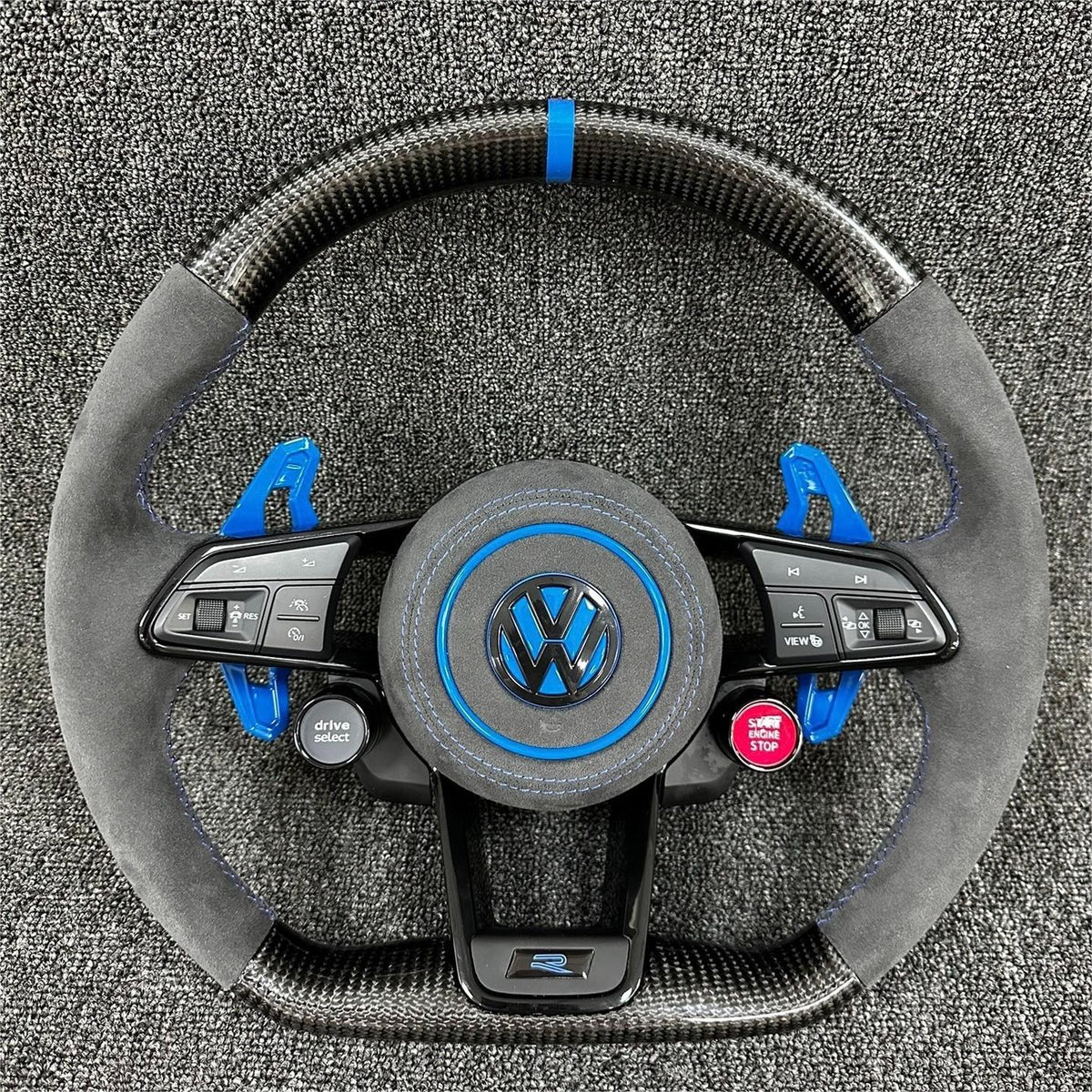 Volante Volkswagen R Deportivo en Fibra de Carbono y Alcántara Gris | Levas Azules, Drive Select, Start Engine Stop, Multifunción y Airbag