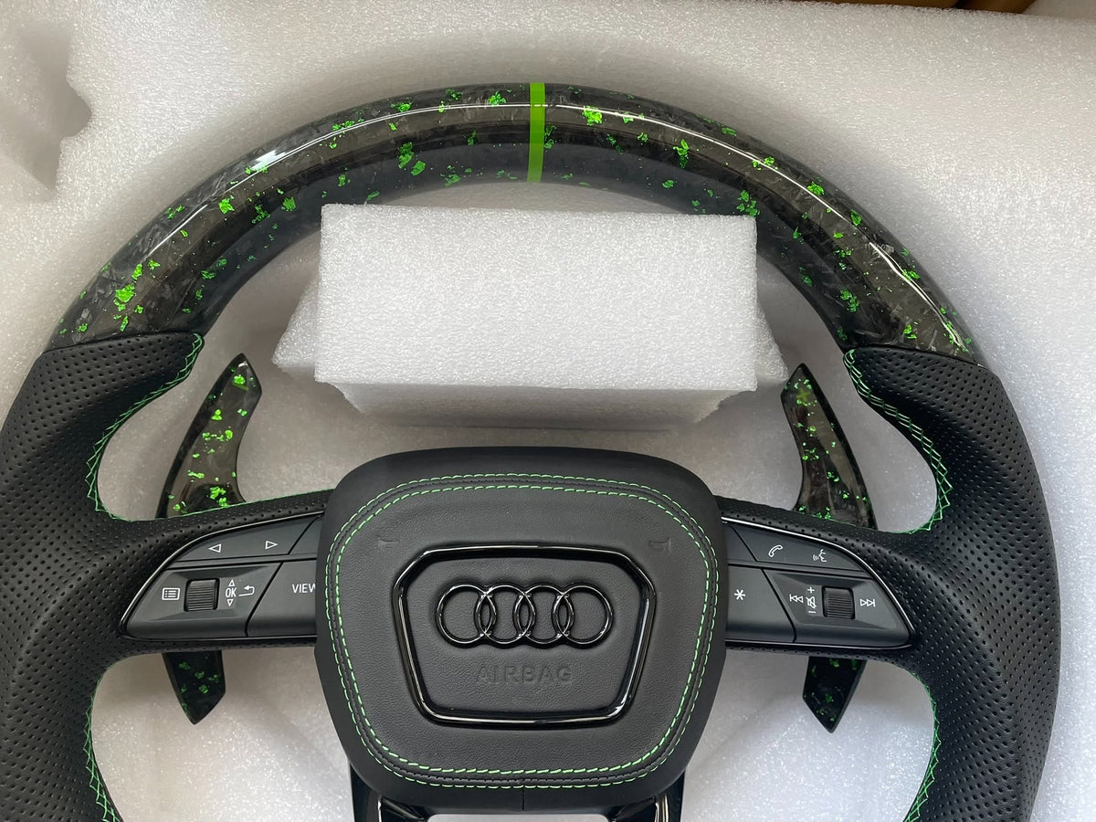 Volante Audi RS Personalizado en Carbono Forjado Verde y Cuero Perforado con Airbag Incluido