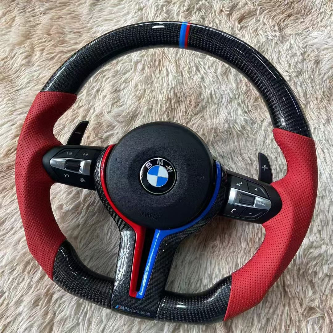 Volante BMW M Performance en Fibra de Carbono y Cuero Rojo Perforado con Levas, Multifunción y Detalles M