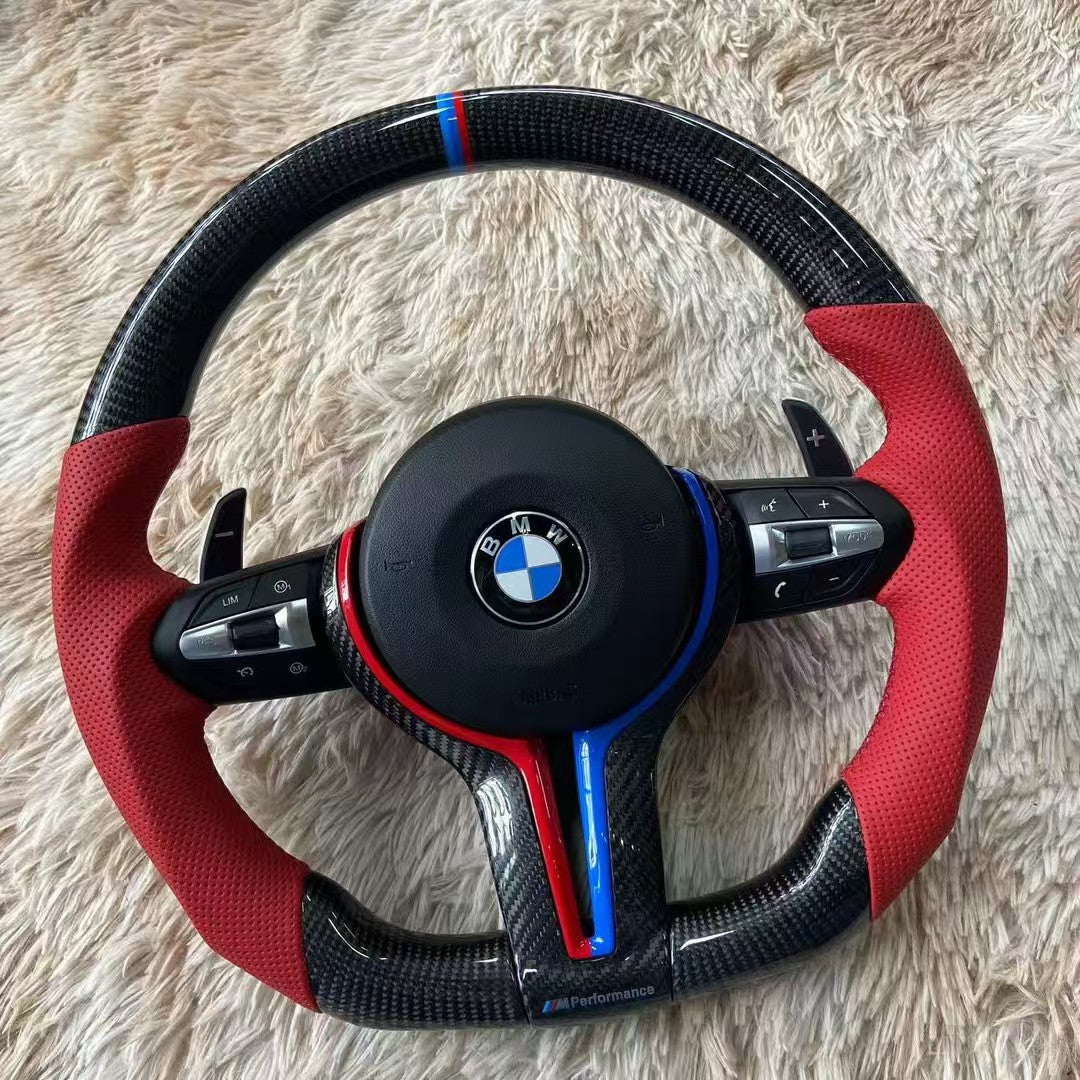 Volante BMW M Performance en Fibra de Carbono y Cuero Rojo Perforado con Levas, Multifunción y Detalles M