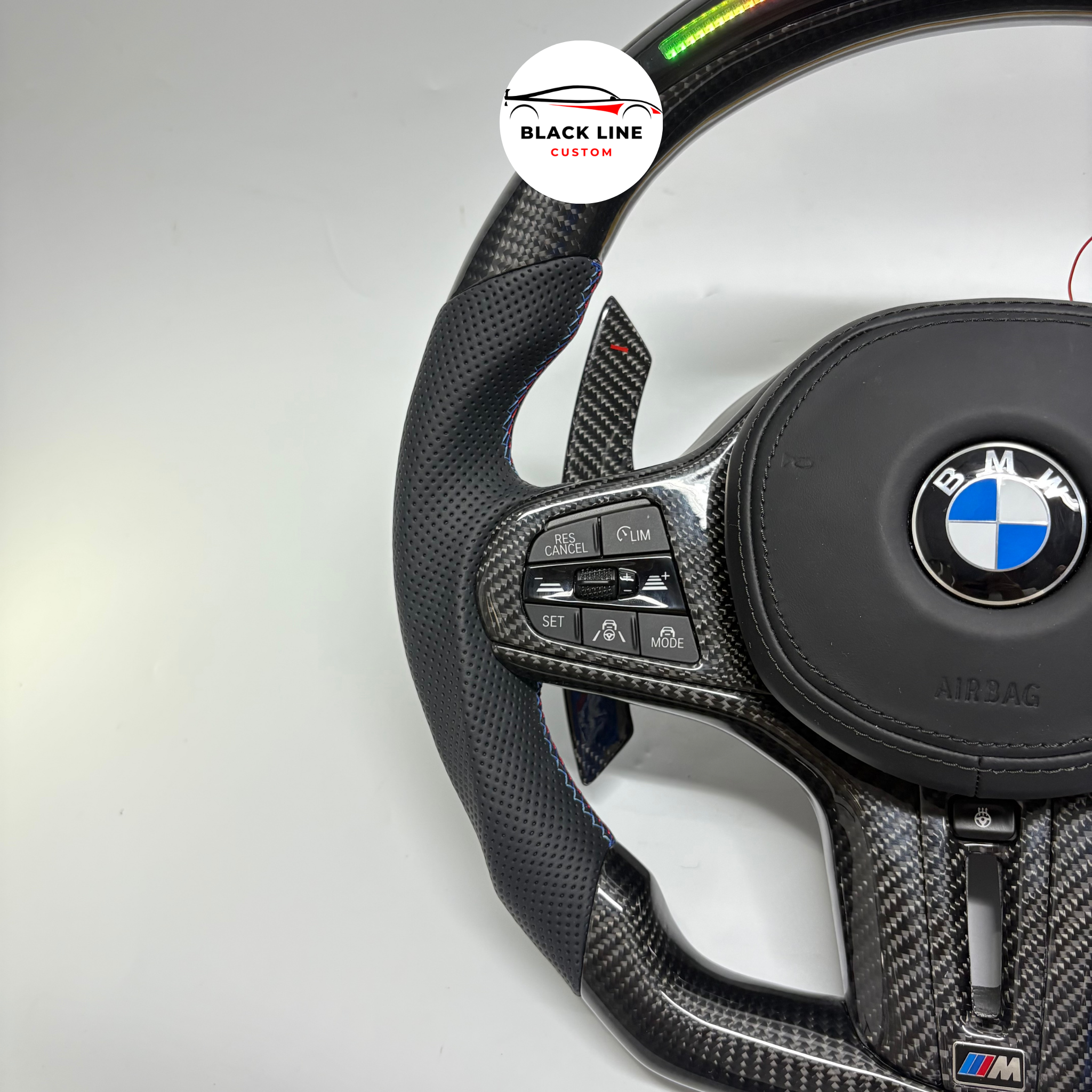 Volante BMW M – Carbono Negro & Alcántara con Display LED Racing
