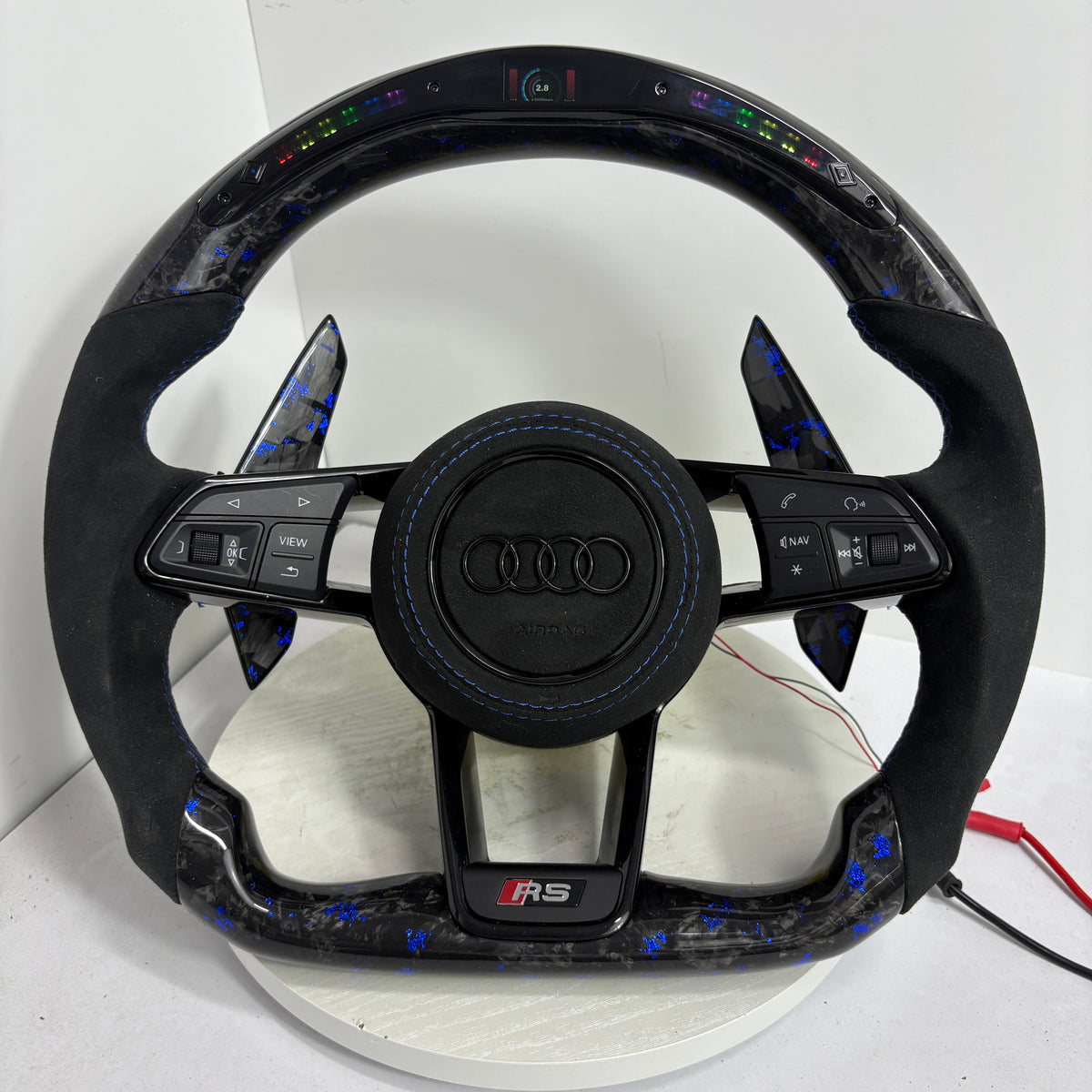 Volante Audi RS Personalizado en Carbono Forjado Azul, Alcantara y Pantalla LED con Airbag Incluido
