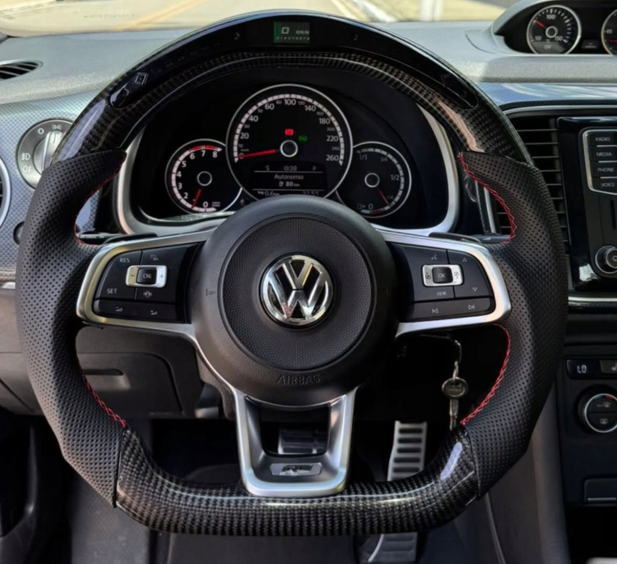 Volante Volkswagen R – Carbono con Display LED