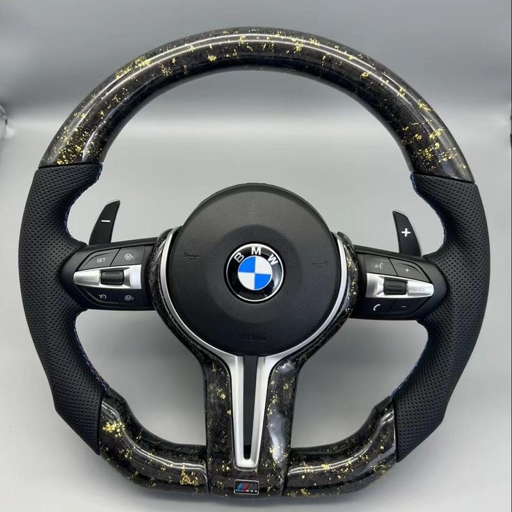 Volante BMW M – Carbono Forjado Oro