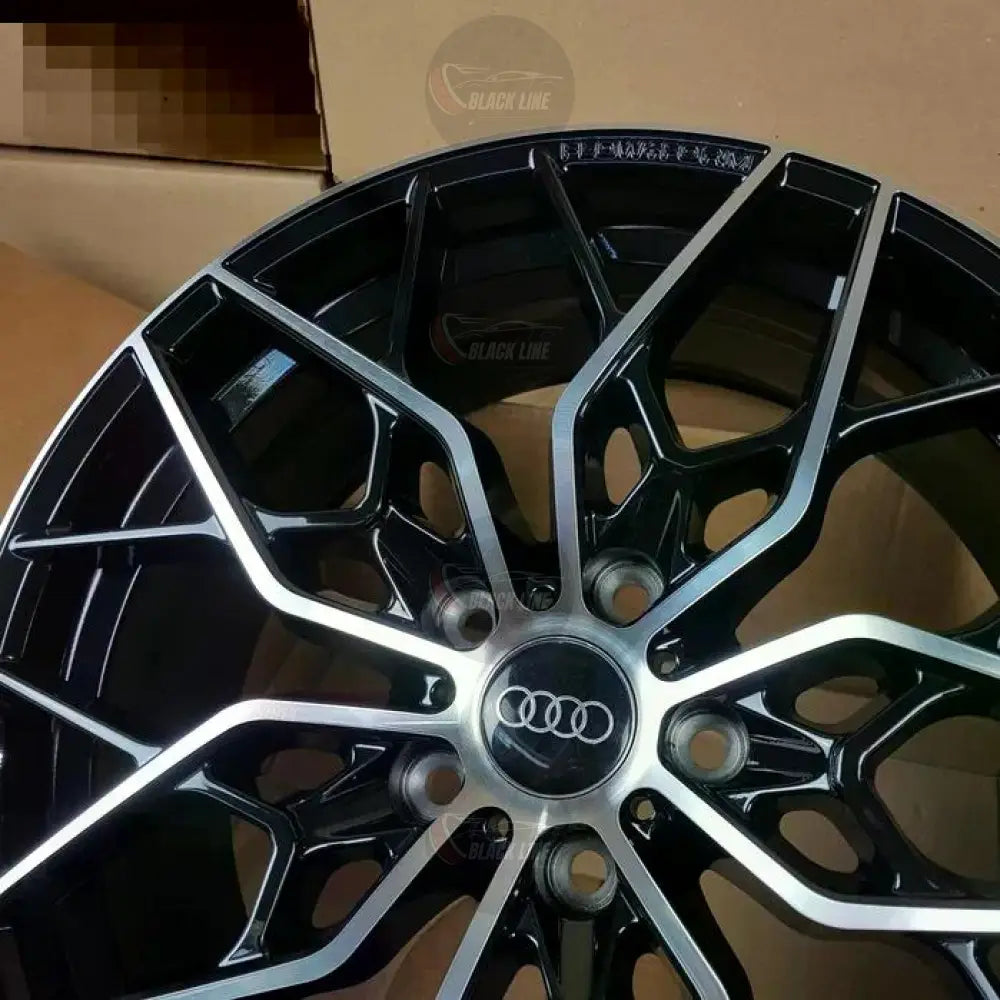 Llantas Deportivas Estilo Audi con Radios En Y – Negro y Plata