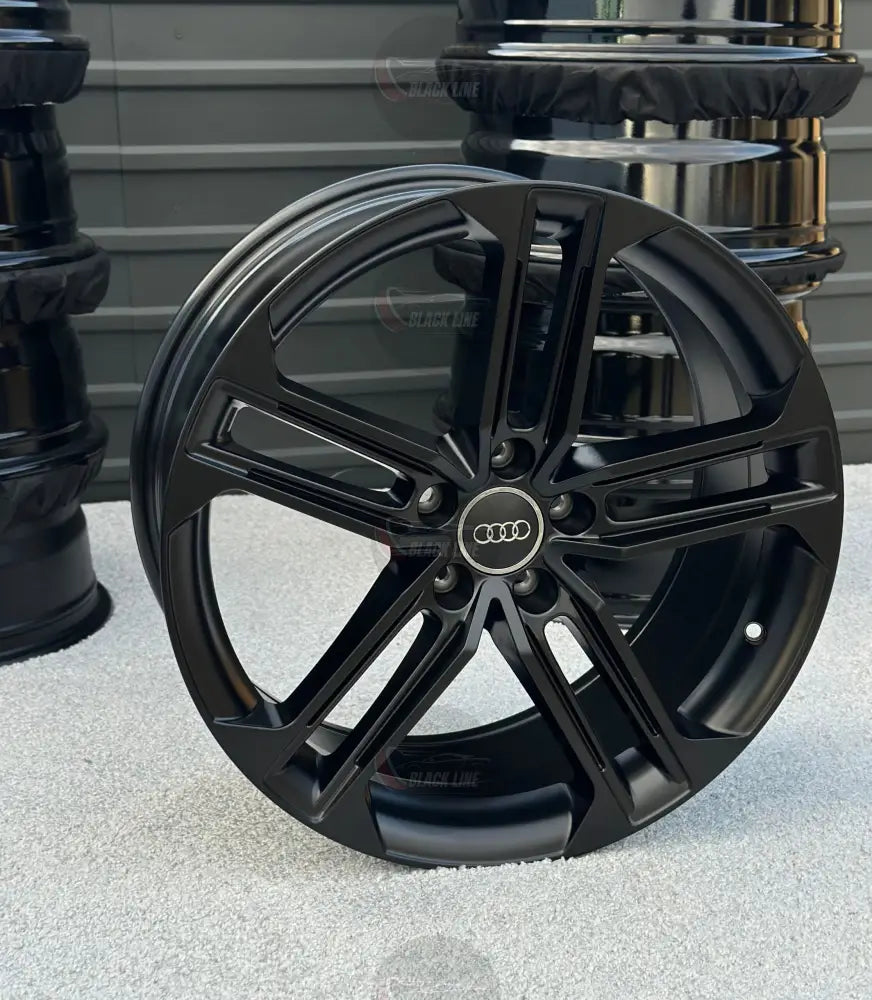 Llantas Deportivas Estilo Audi de Cinco Radios Dobles – Negro