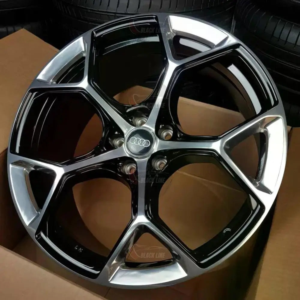 Llantas Deportivas Estilo Audi de Cinco Radios Dobles – Negro y Plata