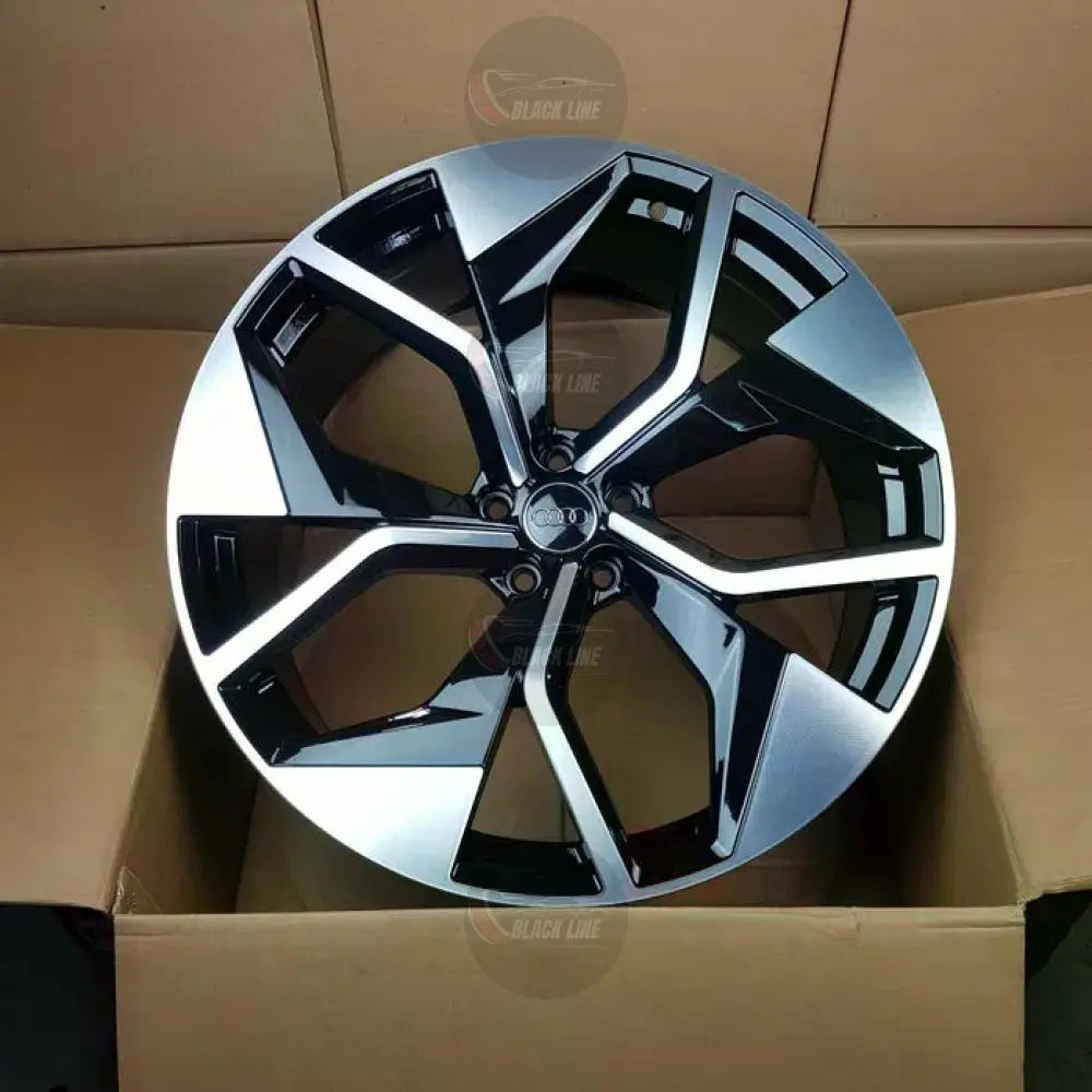 Llantas Deportivas Estilo Audi de Cinco Radios Dobles – Negro y Plata