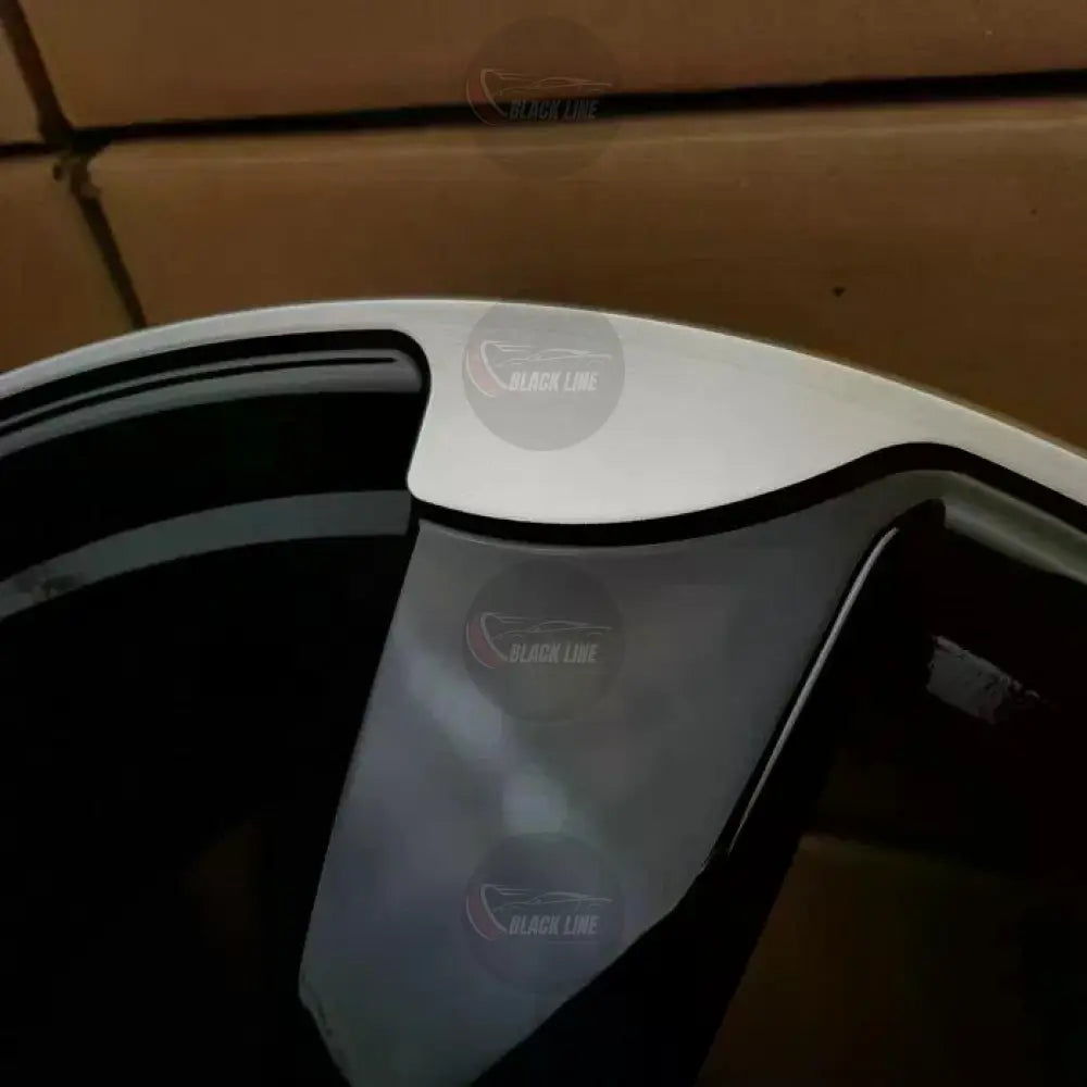 Llantas Deportivas Estilo Audi de Cinco Radios Turbina – Negro y Plata