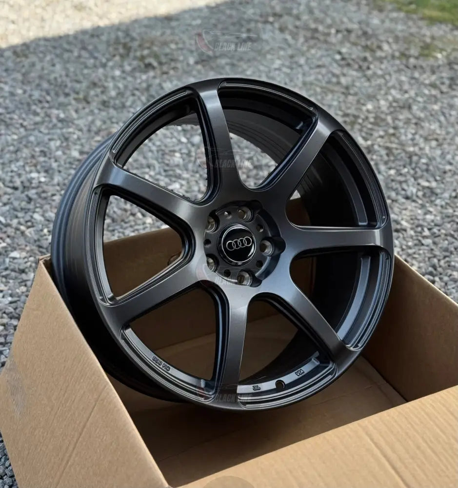 Llantas Deportivas Estilo Audi de Ocho Radios – Gris Grafito