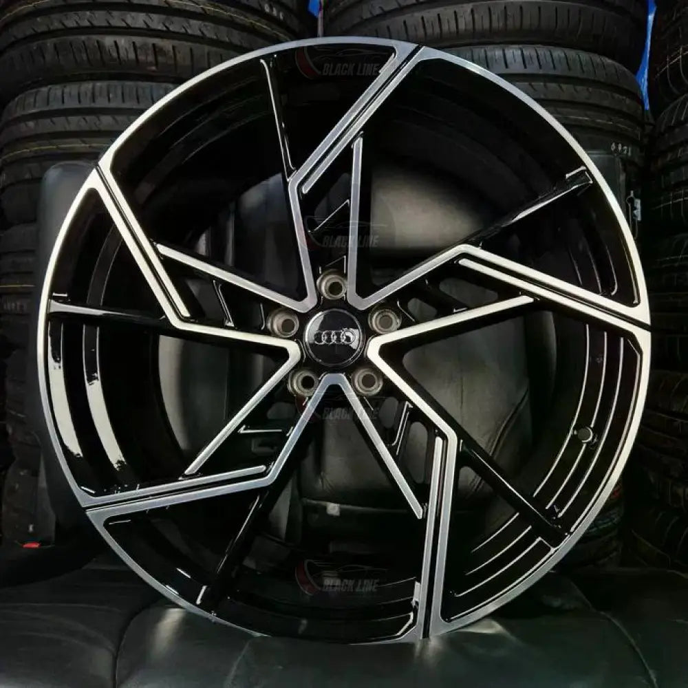 Llantas Deportivas Estilo Audi Multirradio Geométrico – Negro y Plata