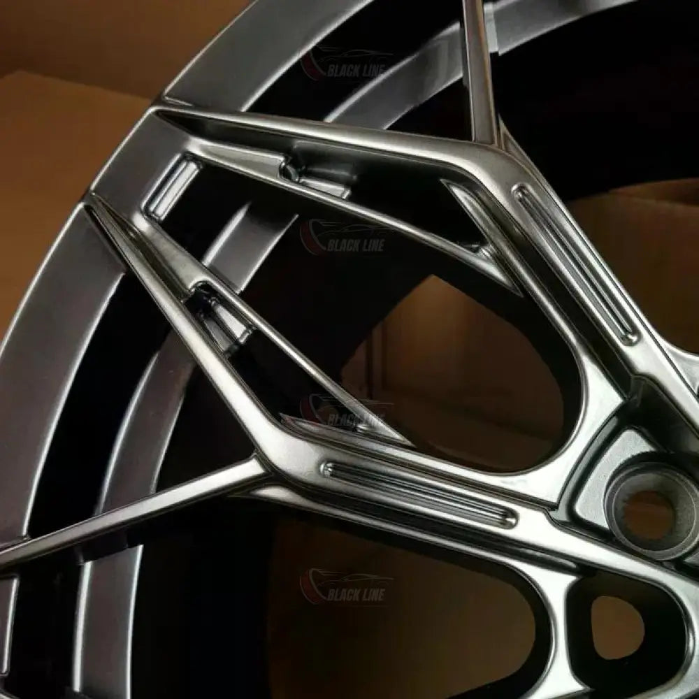 Llantas Deportivas Estilo Audi Multirradio Ramificado – Gris Grafito