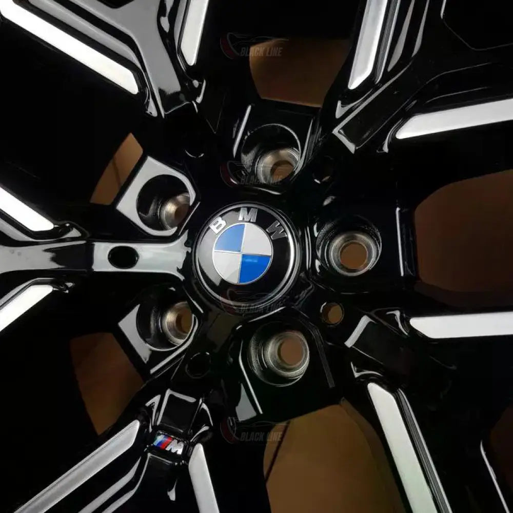 Llantas Deportivas Estilo BMW con Radios Angulares – Negro y Plata