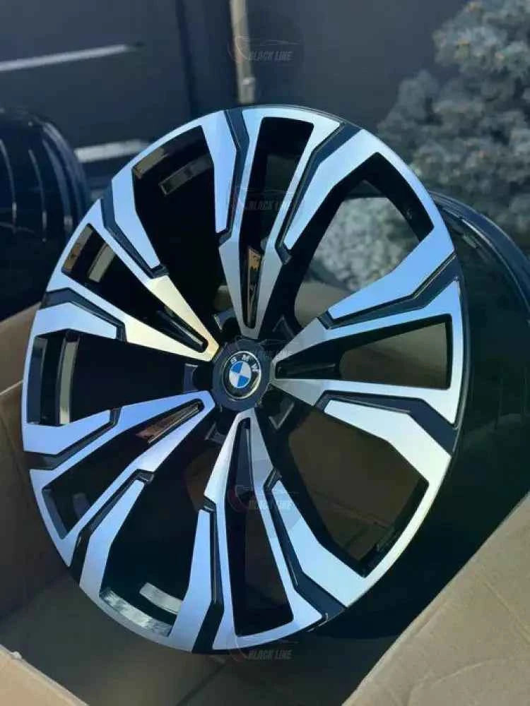 Llantas Deportivas Estilo BMW con Radios Angulares – Negro y Plata
