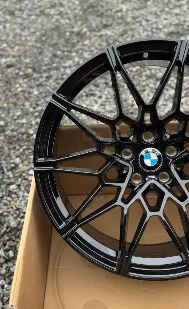 Llantas Deportivas Estilo BMW con Radios En Y – Negro