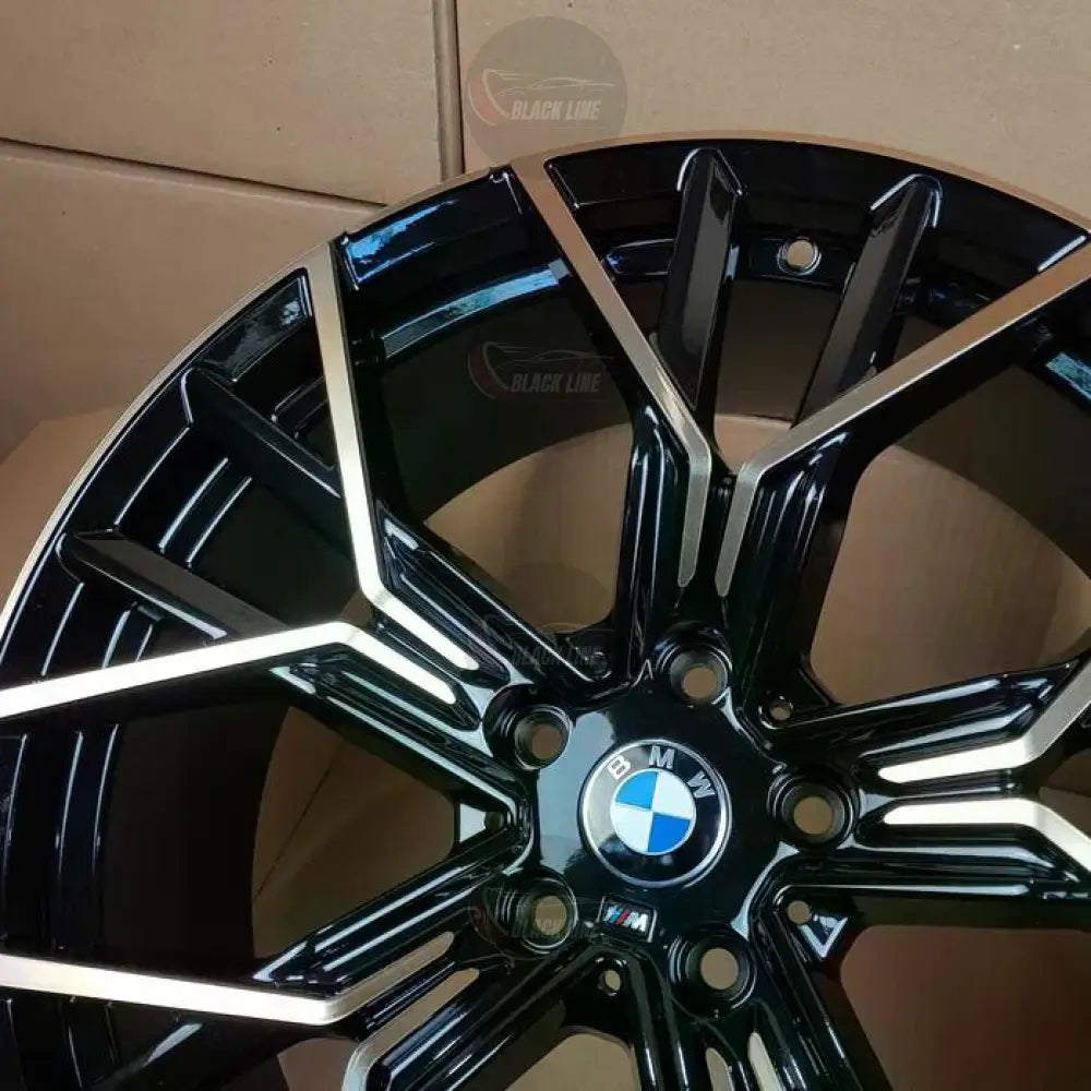 Llantas Deportivas Estilo BMW con Radios En Y – Negro y Plata