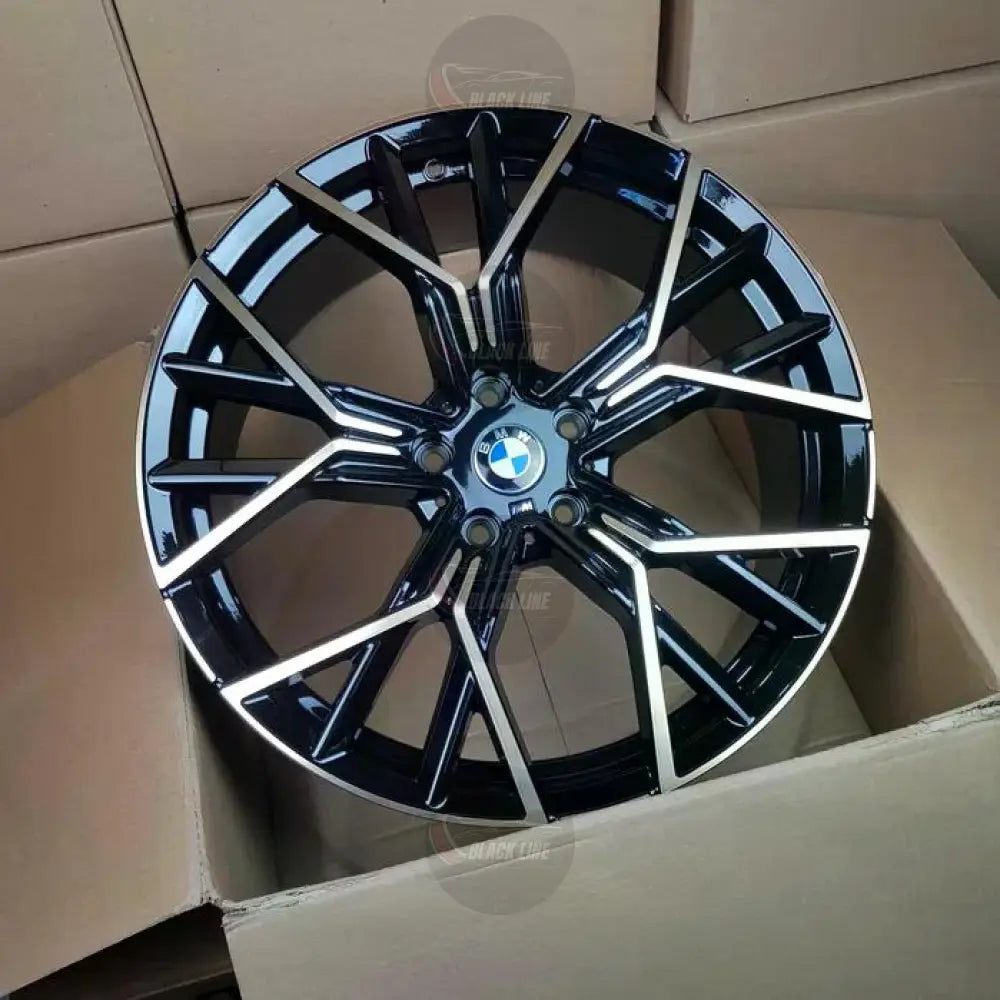 Llantas Deportivas Estilo BMW con Radios En Y – Negro y Plata