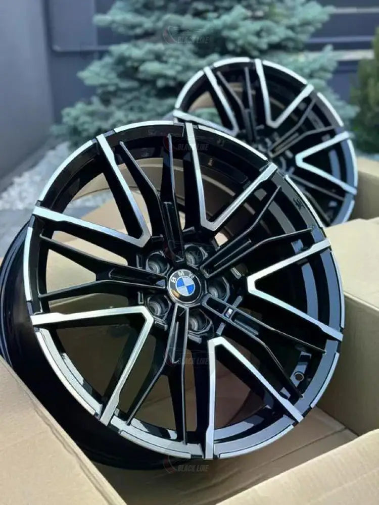 Llantas Deportivas Estilo BMW con Radios En Y – Negro y Plata