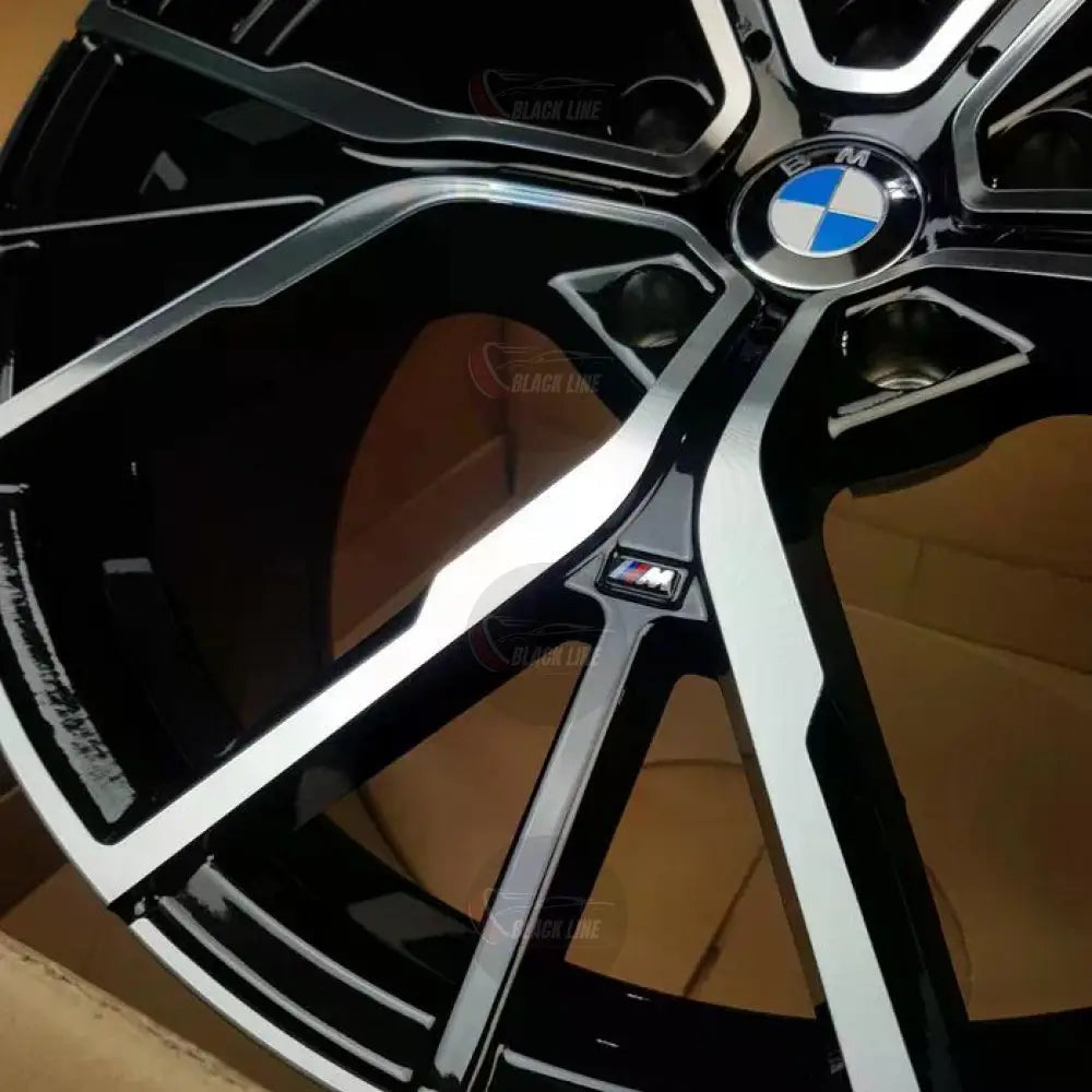 Llantas Deportivas Estilo BMW con Radios En Y – Negro y Plata
