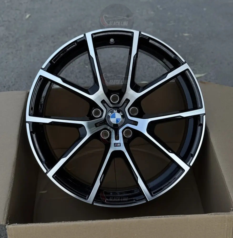 Llantas Deportivas Estilo BMW con Radios En Y – Negro y Plata