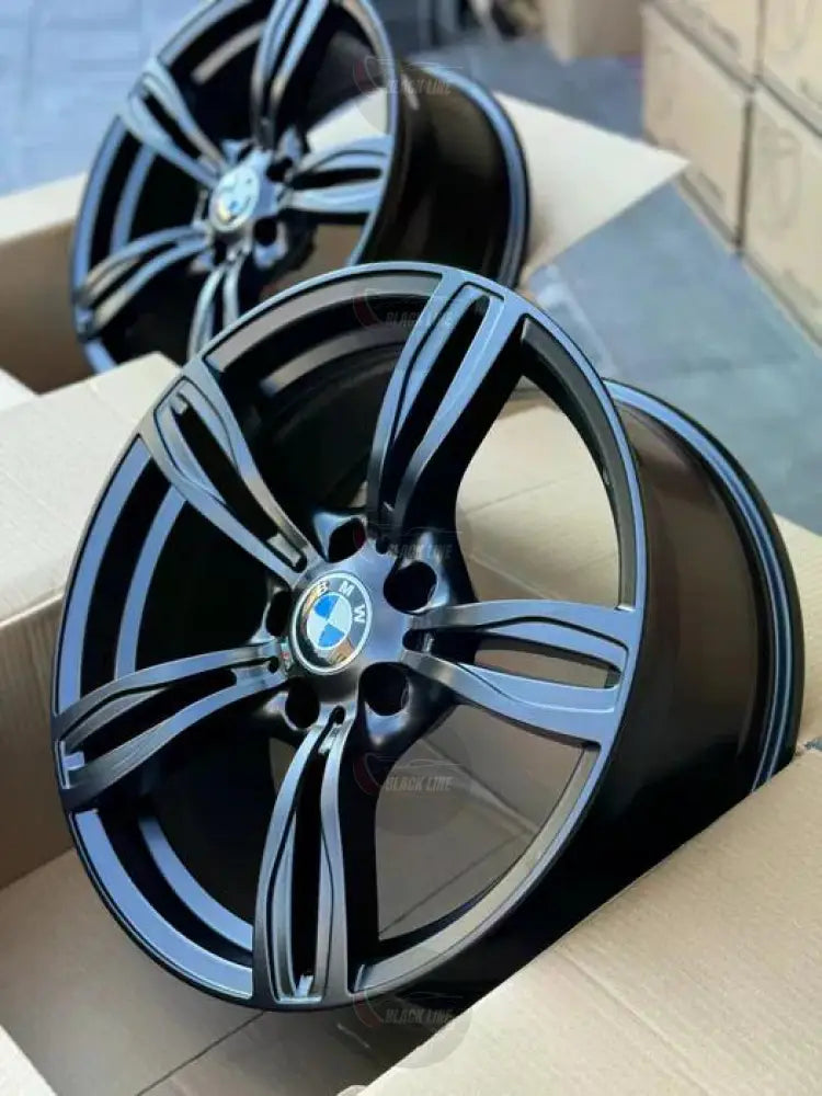 Llantas Deportivas Estilo BMW de Cinco Radios Dobles – Gris Grafito