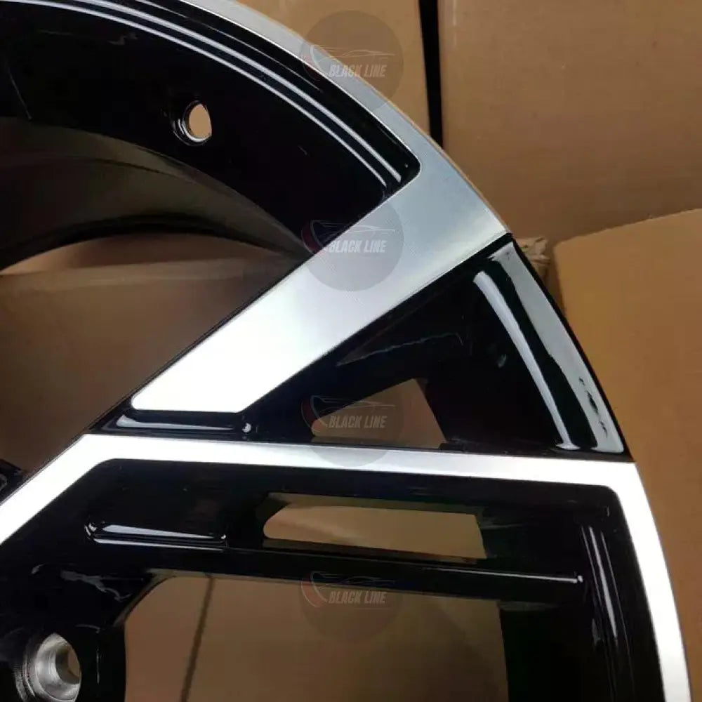 Llantas Deportivas Estilo BMW de Cinco Radios Dobles – Negro y Plata