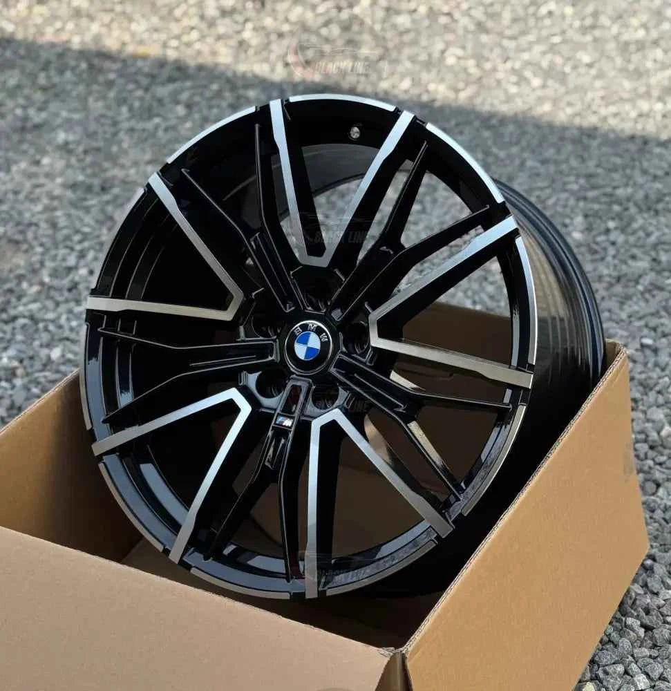 Llantas Deportivas Estilo BMW de Cinco Radios Dobles – Negro y Plata