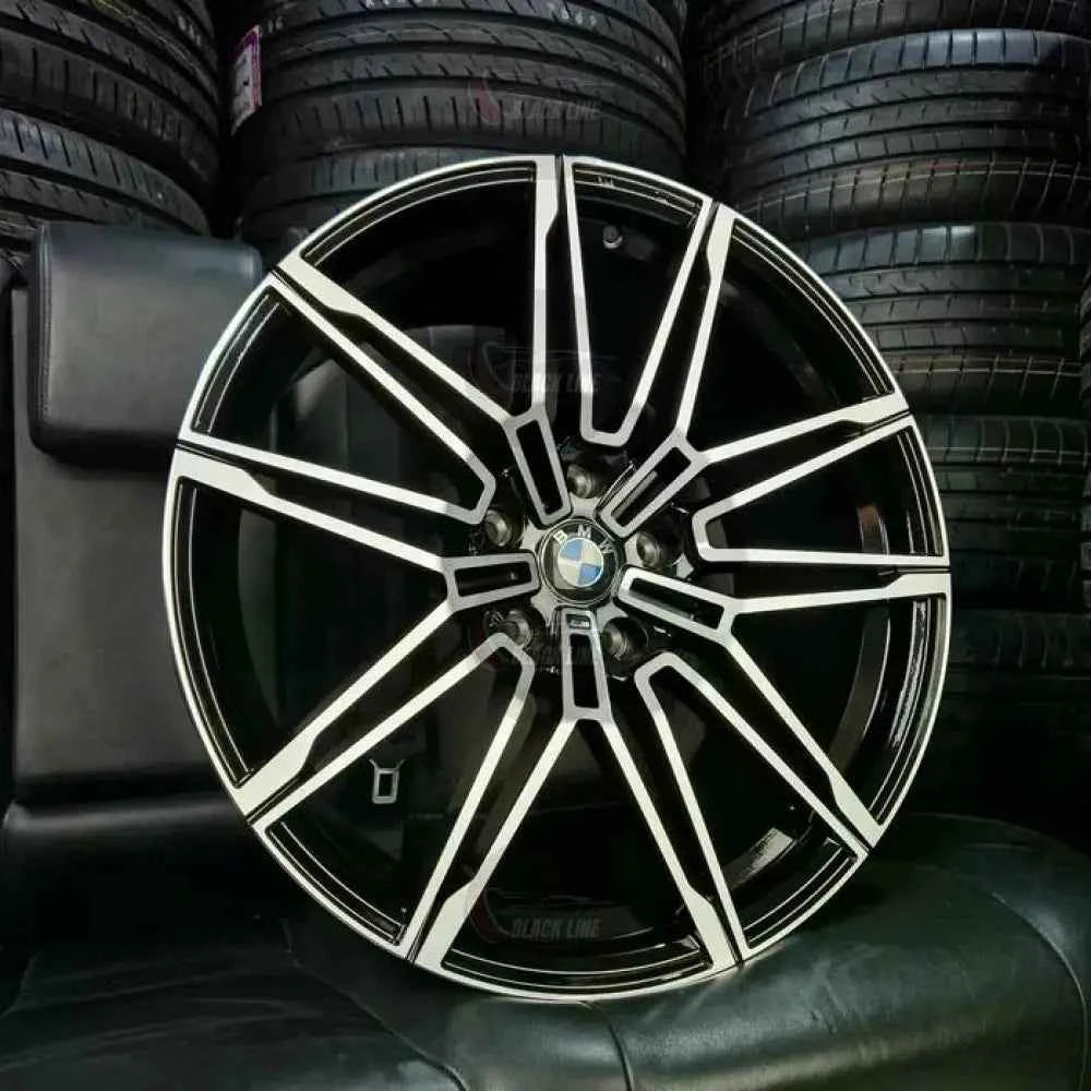 Llantas Deportivas Estilo BMW de Cinco Radios Dobles – Negro y Plata
