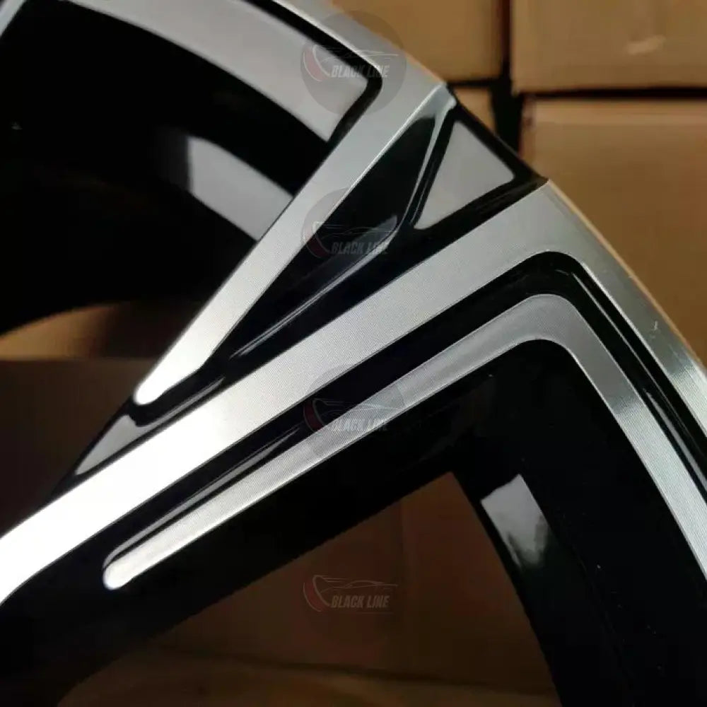 Llantas Deportivas Estilo BMW de Cinco Radios Dobles – Negro y Plata