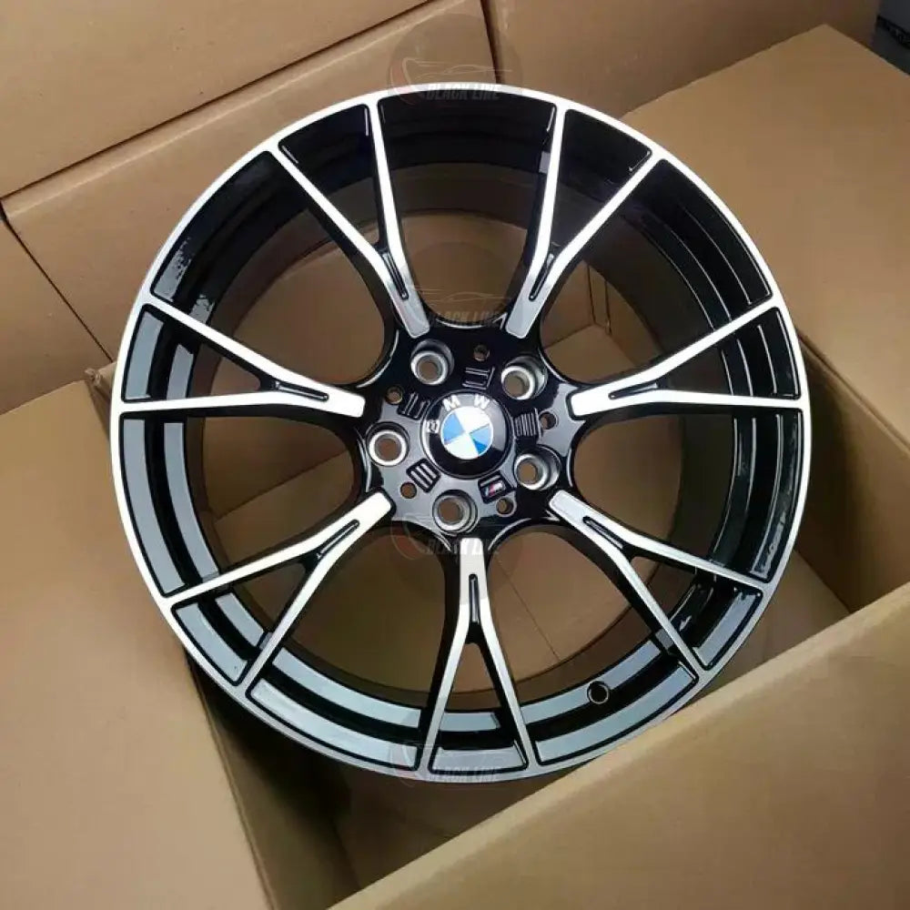 Llantas Deportivas Estilo BMW de Cinco Radios Dobles – Negro y Plata