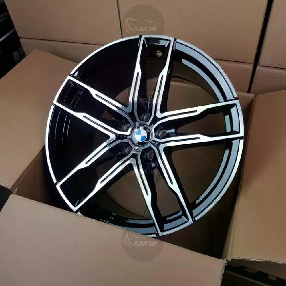Llantas Deportivas Estilo BMW de Cinco Radios Dobles – Negro y Plata