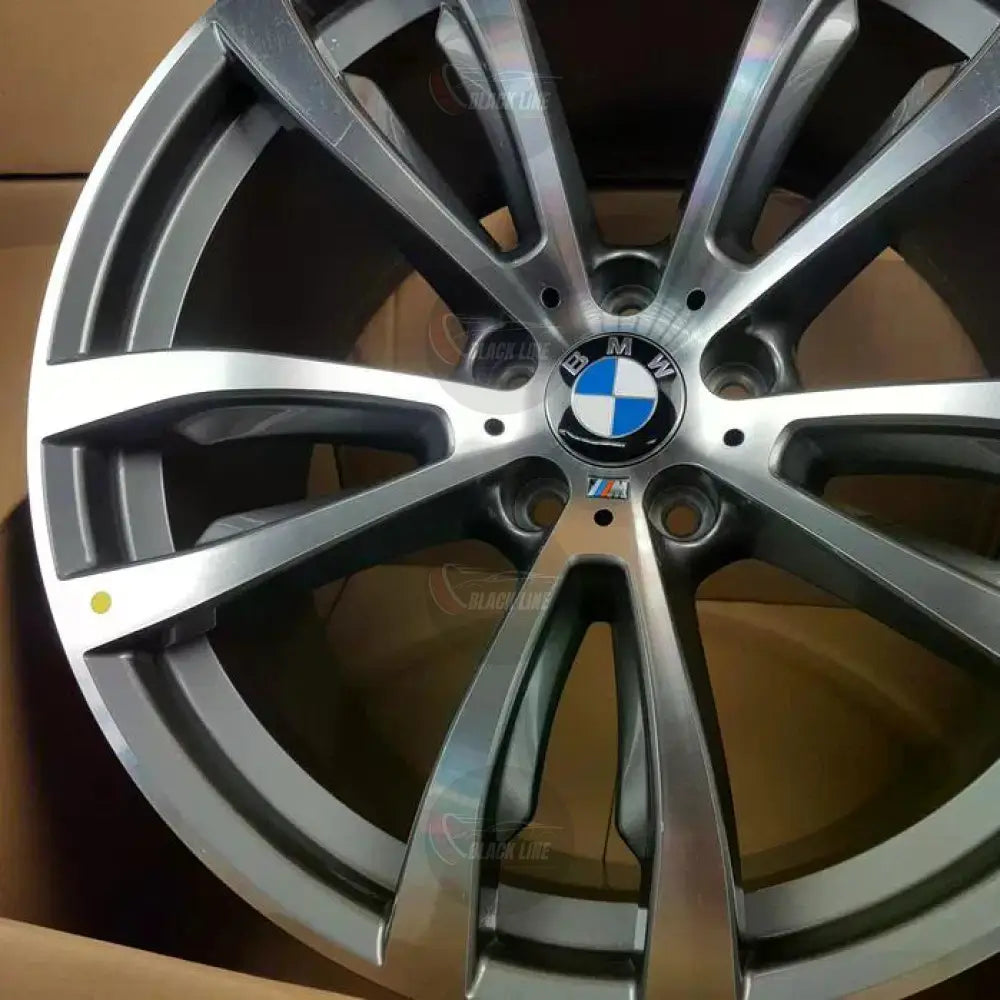 Llantas Deportivas Estilo BMW de Cinco Radios Dobles – Negro y Plata