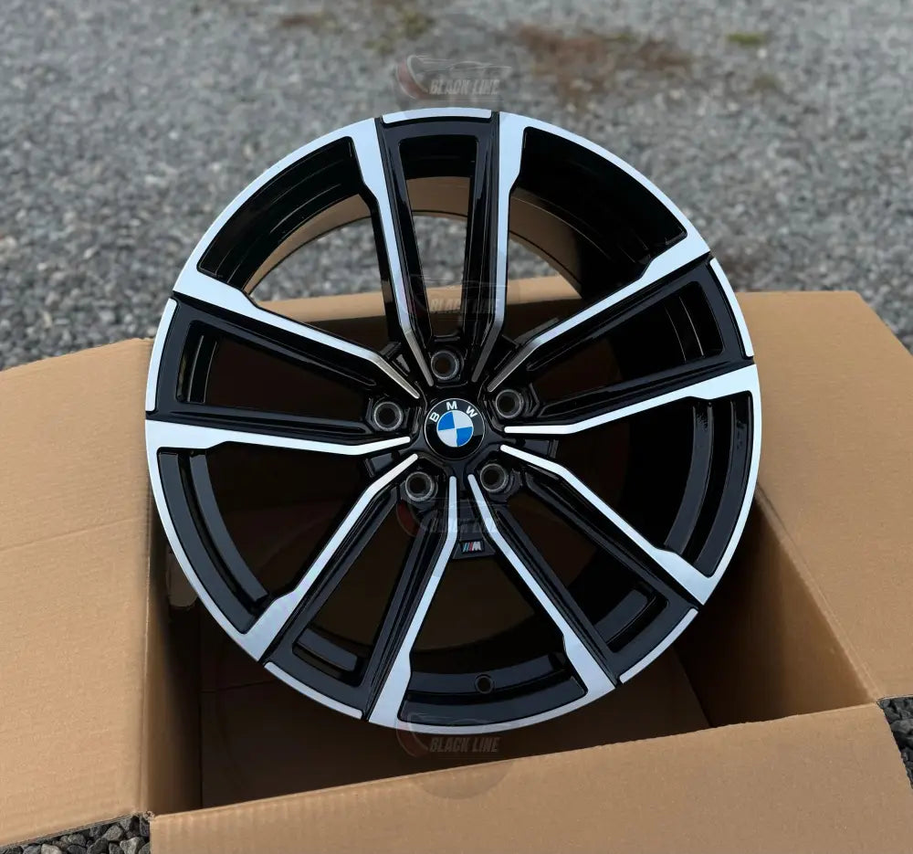 Llantas Deportivas Estilo BMW de Cinco Radios Dobles – Negro y Plata
