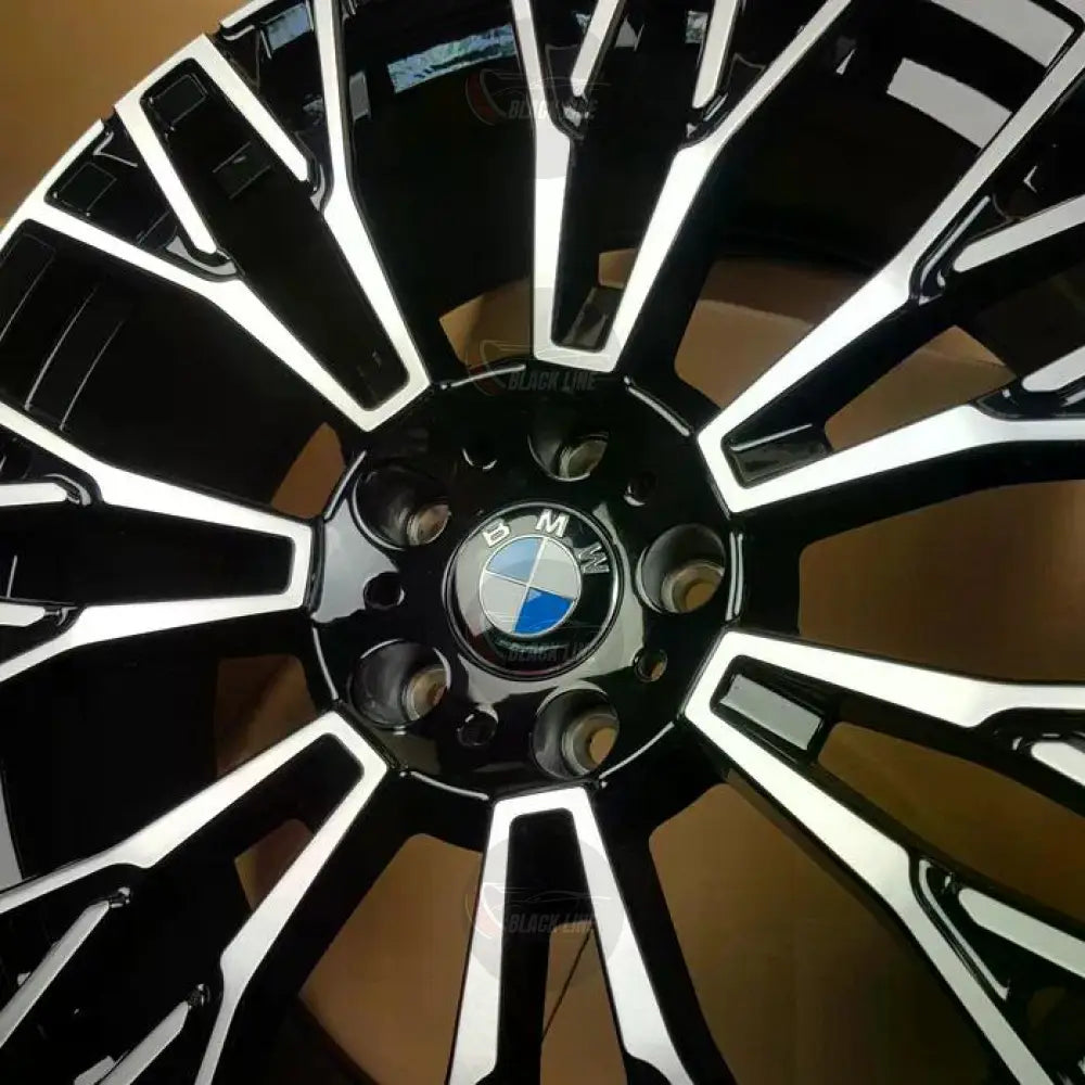 Llantas Deportivas Estilo BMW Multirradio Angular – Negro y Plata
