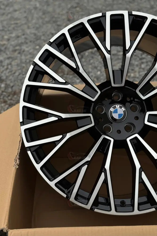 Llantas Deportivas Estilo BMW Multirradio Angular – Negro y Plata