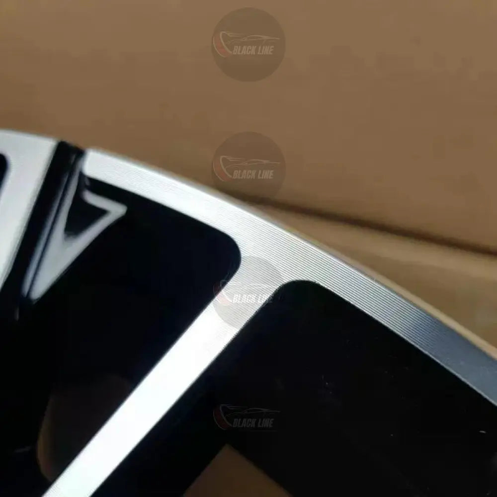 Llantas Deportivas Estilo BMW Multirradio Angular – Negro y Plata