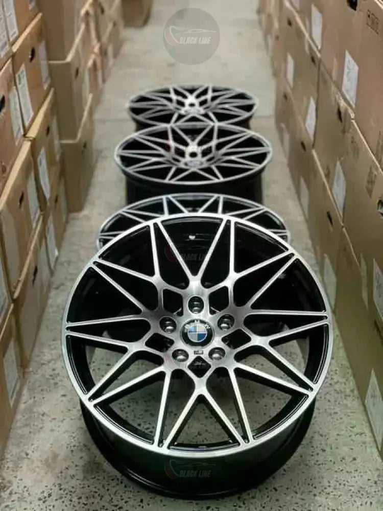 Llantas Deportivas Estilo BMW Multirradio en Y – Negro Brillo y Plata